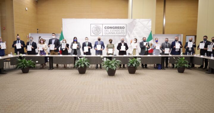 Firman convenio el Congreso local y 34 universidades