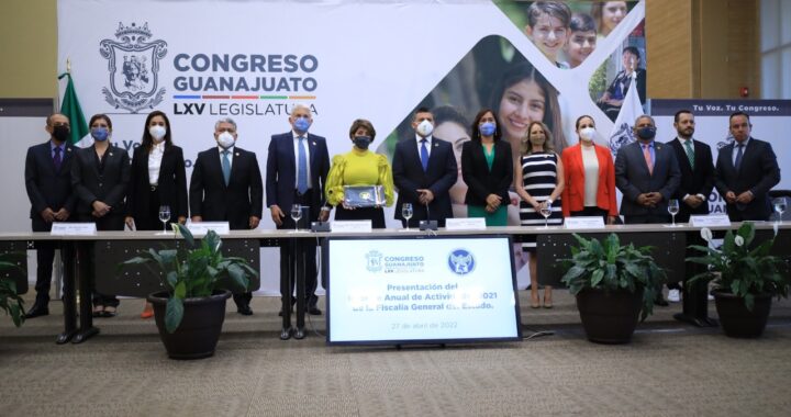 Entrega fiscal al Congreso su tercer informe de actividades