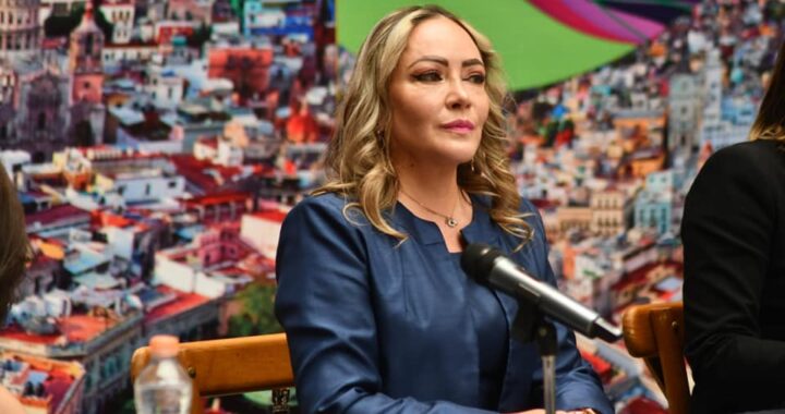 Voy por la alcaldía de Guanajuato: Samantha Smith