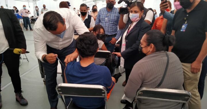 Aplicarán más de 4 mil 400 dosis AntiCovid a adolescentes capitalinos