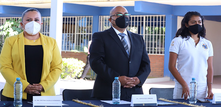 Presenta UG “Abejas que construyen”, programa de asesorías para estudiantes de primaria