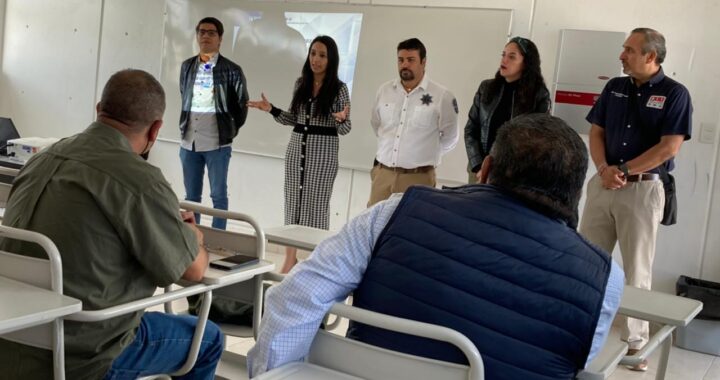 Capacitan a operadores de transporte público contra el acoso
