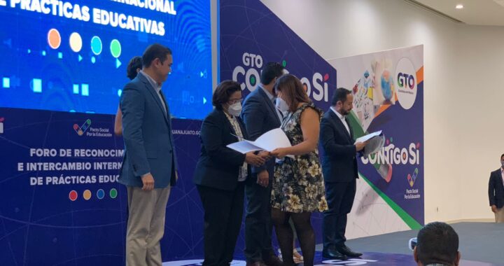 PREMIAN A MAESTROS; RESPONDIERON ANTE LA PANDEMIA 