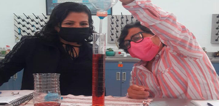 Imparten curso de Hidrostática e Hidrodinámica a docentes NMS UG