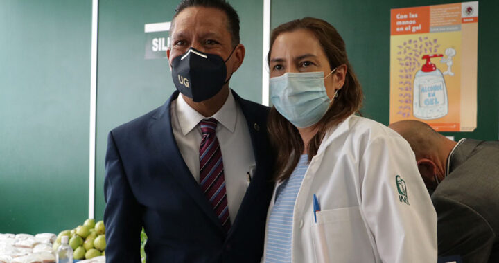 Reconoce UG a su personal académico honorífico perteneciente al IMSS