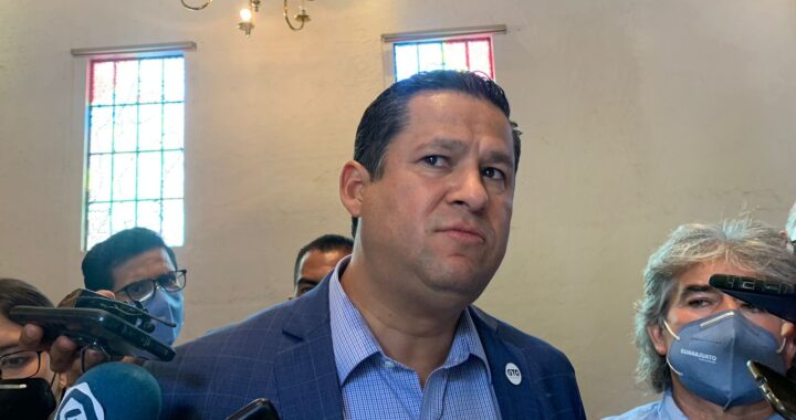 Urge detener extorsiones desde prisiones federales: gobernador