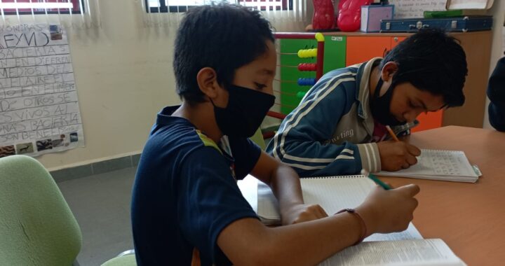 Cubrebocas debe permanecer en la escuela hasta que termine la temporada invernal: SEG