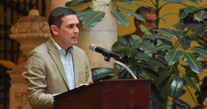 Alejandro Navarro se dijo dispuesto a disculparse públicamente