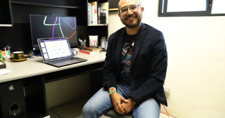 Académico UG publica en revista internacional investigación sobre el impacto del trabajo remoto en las personas
