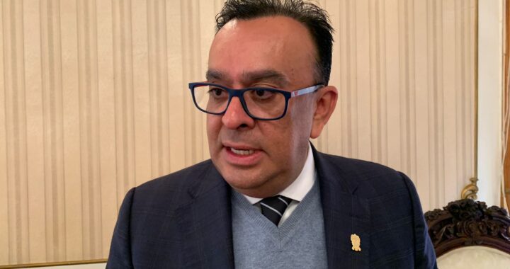 Transporte público colapsará, urge aumentar la tarifa: Carlos Chávez 