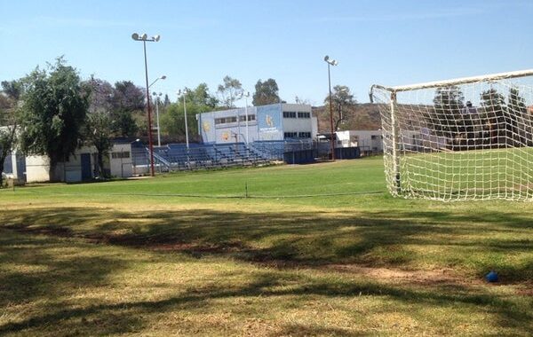 Rehabilita administración municipal, espacios deportivos afectados por las lluvias