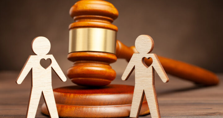 Ningún juzgado civil puede negarse a celebrar una boda entre personas del mismo sexo*