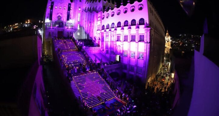 Fomenta la Máxima Casa de Estudios las tradiciones del Día de Muertos
