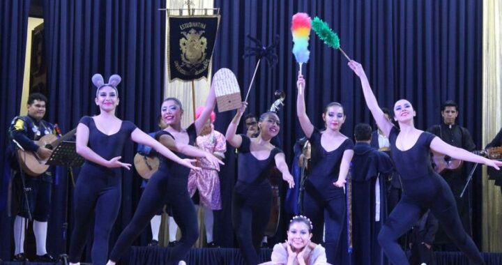 Estudiantina y Ballet de la UG en «El País de los sueños»