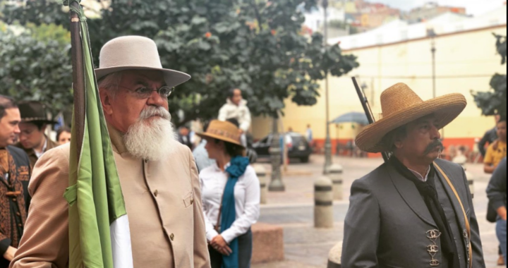 Vuelve el desfile revolucionario a las calles de Guanajuato Capital con más de mil participantes