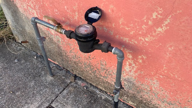 Revisarán supuestos incrementos en la tarifa del agua potable