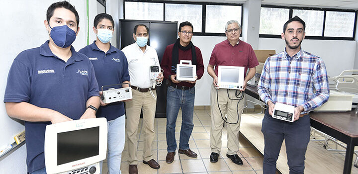 Empresa leonesa dona equipo a la UG para fortalecer la formación estudiantil en el área de la Biomedicina