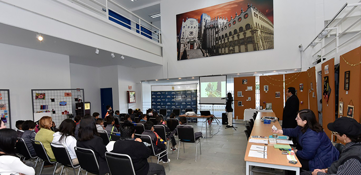 Estudiantes UG Campus León promueven el arte, la inclusión y el respeto de personas de la tercera edad
