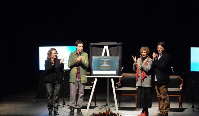 Inbal reconoce a Luisa Josefina Hernández por su legado a la dramaturgia nacional, el Teatro Orientación llevará su nombre 