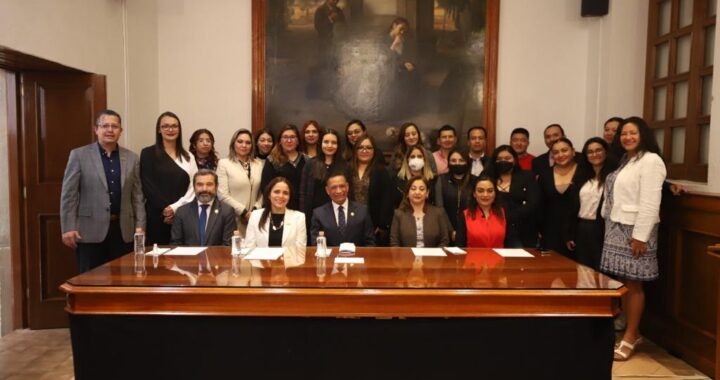 Por convenio IEEG-UG, inauguran la Especialidad en Democracia, Instituciones y Derecho Electoral en la DDPG