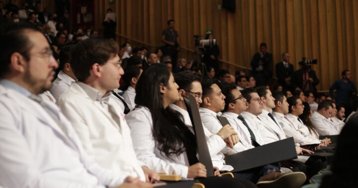 Solo el 20 por ciento de los médicos especialistas se quedan a laborar en Guanajuato