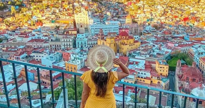 Gran afluencia turística en el primer fin de semana vacacional