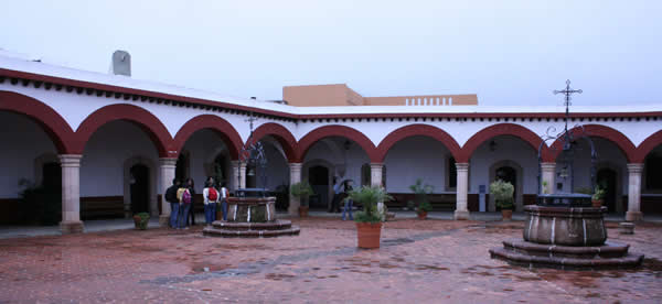Remodelan ex convento de Valenciana