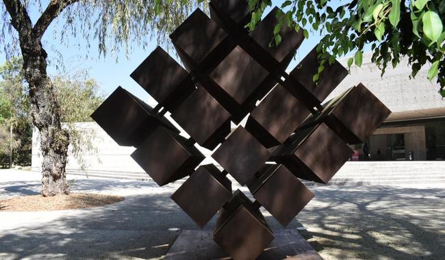 Ocho esculturas del Museo Rufino Tamayo recobran su esplendor con apoyo del Cencropam
