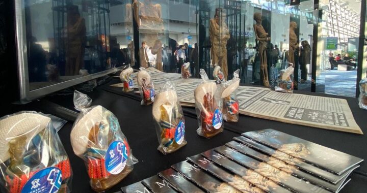 Presentan pasaporte turístico en tianguis turístico de la CDMX; momias son vistas por 5 mil personas