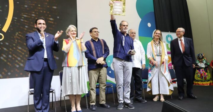 Premia México Desconocido a Alfombra de Flores de Uriangato, Guanajuato