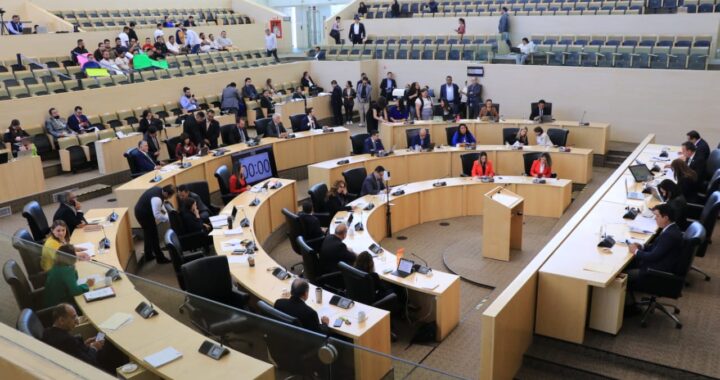 Prevén periodo extraordinario en el Congreso para aprobar iniciativas electorales