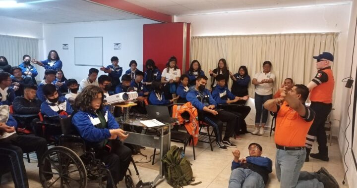 Lleva DIF Municipal curso de primeros auxilios a jóvenes de Guanajuato