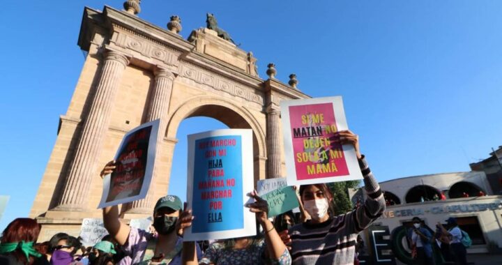 Los 3 niveles de gobierno están en deuda con las mujeres; hay saldo blanco tras marchas del 8M
