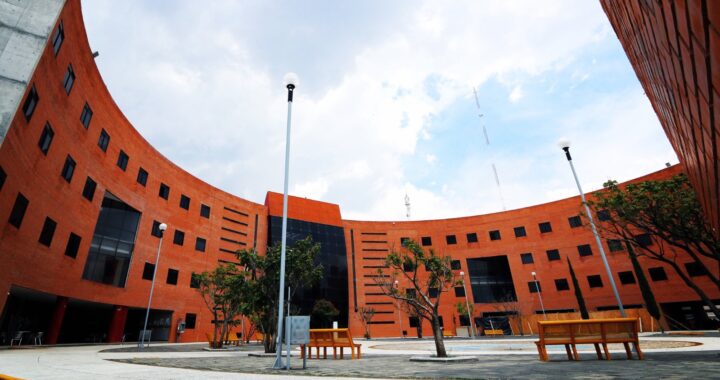 Impartirá UG programas profesionalizantes a empresarias AMEXME León