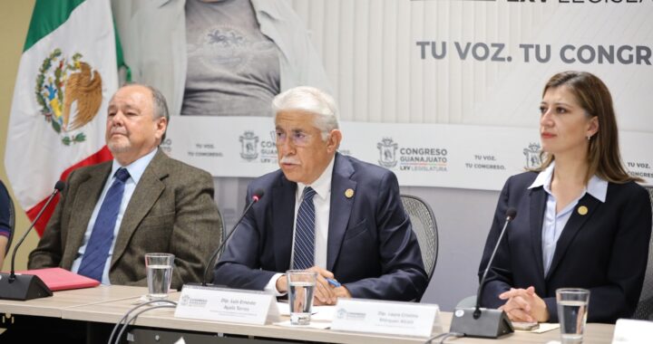 Oposición quiere fuera a la presidenta del Congreso, Cristina Márquez Alcalá
