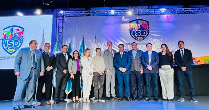 El deporte ayuda a la prevención de adicciones, expone Daniel Díaz en Guatemala