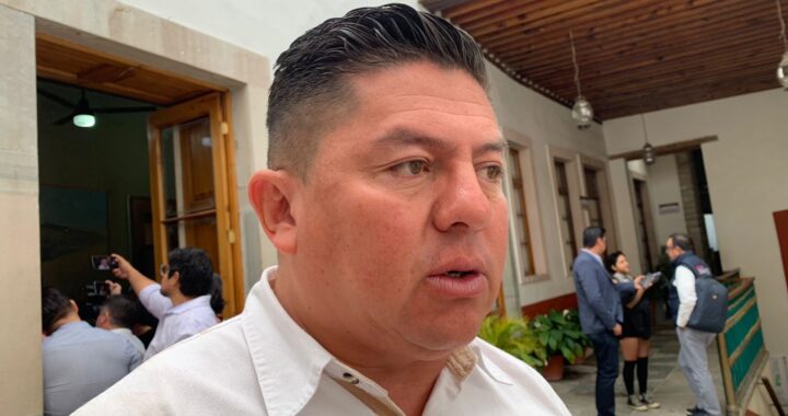 Revisan donación de terreno para construcción del templo de la comunidad de Tacubaya