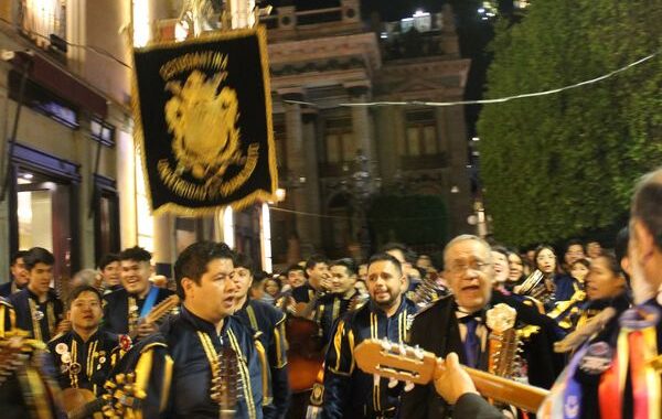 La Estudiantina de la UG y el Regocijo Popular