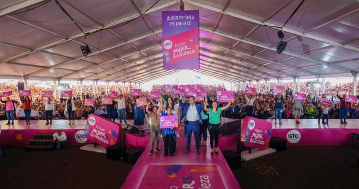 Presenta Libia García programa MujerES Grandeza