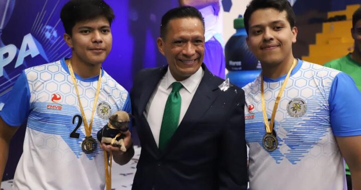Premia UG a sus atletas universitarios en torneo Copa Miel