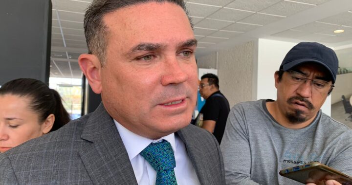 Anuncia alcalde capitalino apoyo con útiles escolares, adicionales a la campaña del DIF