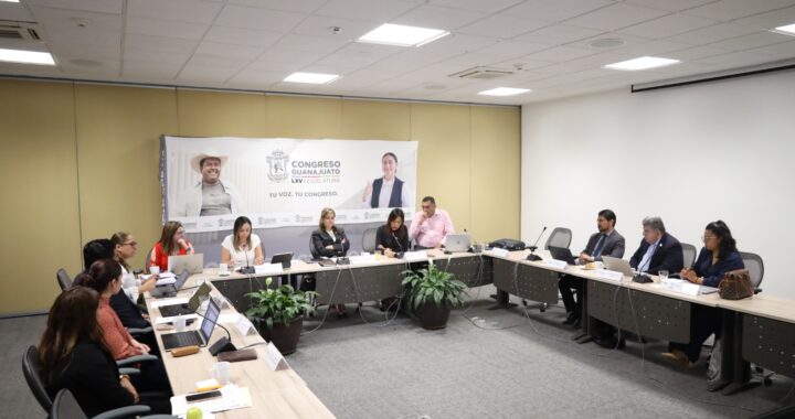 Fortalecer el Servicio Profesional de Carrera, es competencia del Poder Ejecutivo
