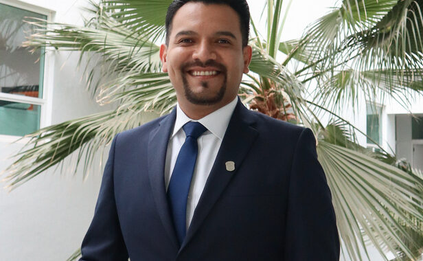 Profesor UG se integra al Comité de Ciencias Sociales y Administrativas de los CIEES