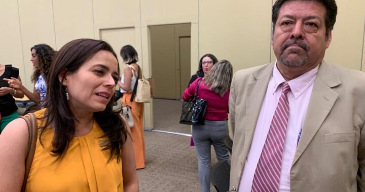 Autoridades electoras imparten capacitación a diputados sobres la nueva redistritación