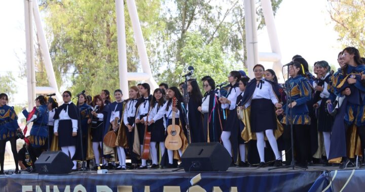 Estudiantes de ENMS LEÓN celebran Encuentro Cultural