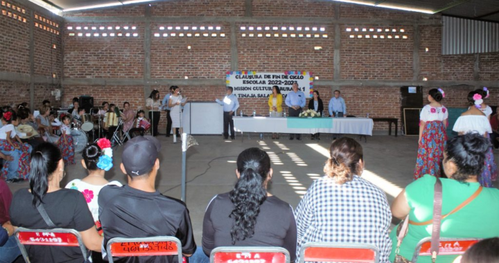 Exhiben trabajo, alumnas y alumnos de la Misión Cultural Rural No. 1