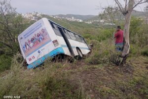 Todos los días hay quejas y fallas de las unidades del transporte público de la capital