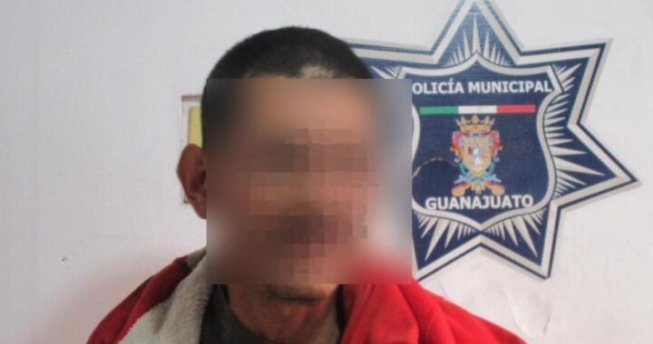 Hermanos amenazan y apedrean a su mamá