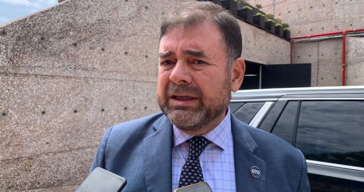 Asegura Oviedo que sí fue la federación quien retiró la seguridad a Karla Martínez