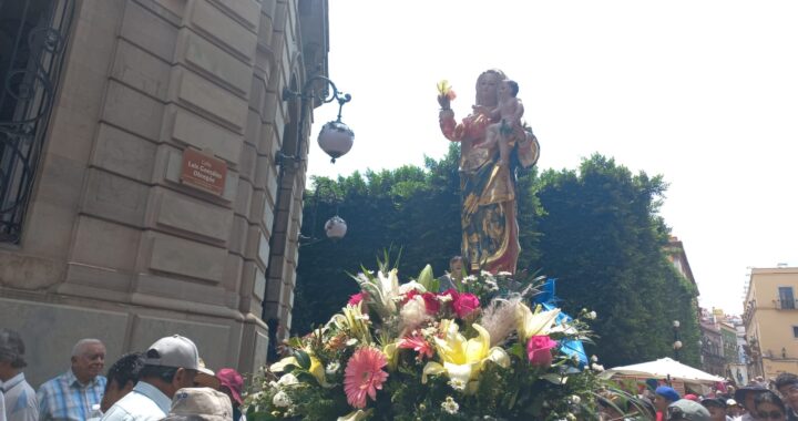 Capitalinos celebran aniversario de la Virgen de Guanajuato y la restauración de su imagen